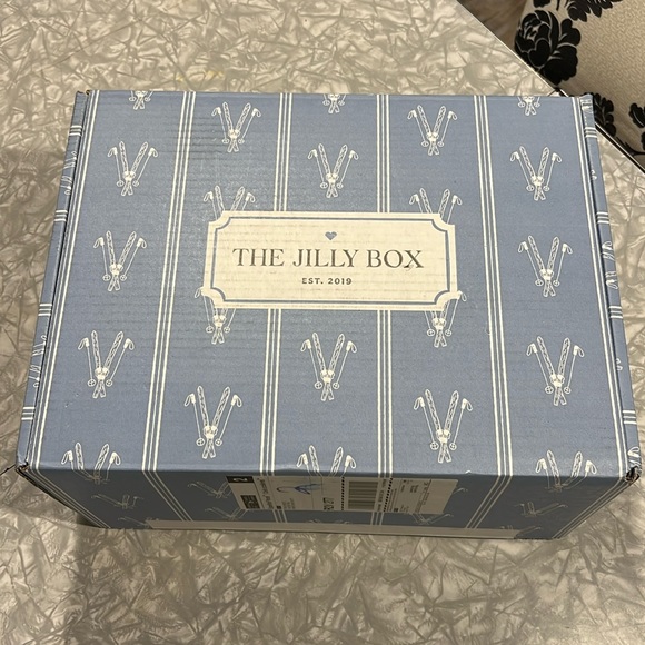 Entire Winter Jilly box (pink puffer, size L) - Picture 1 of 2